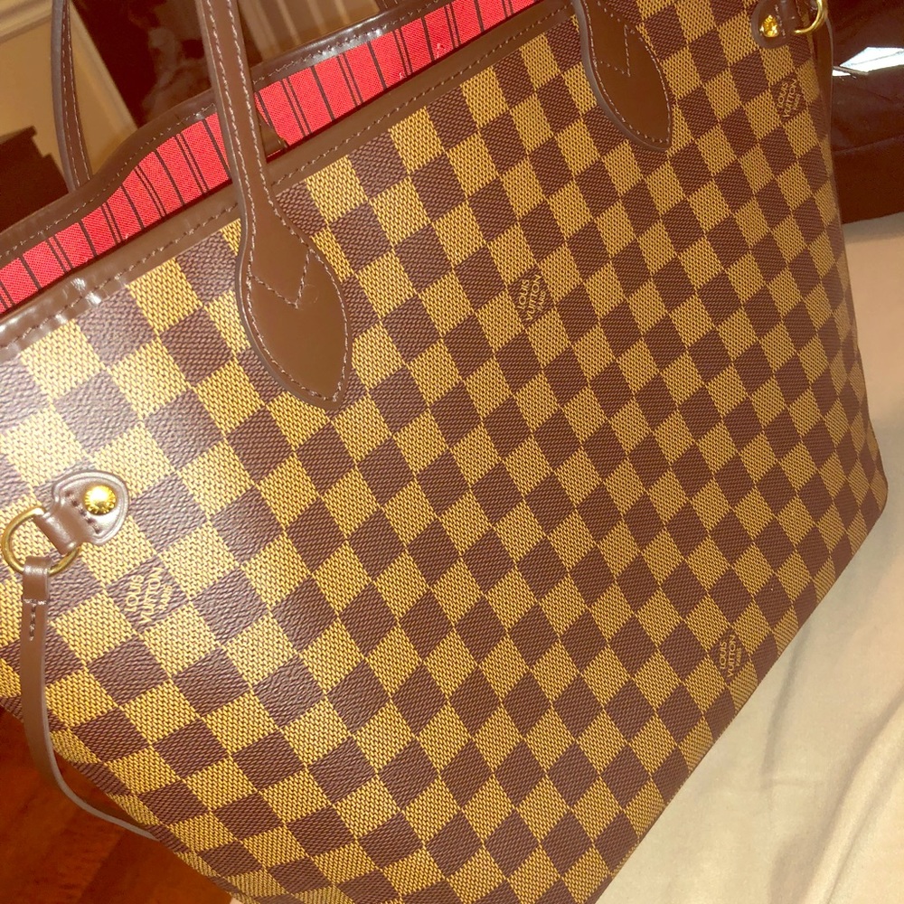 Authentic Louis Vuitton Neverfull MM